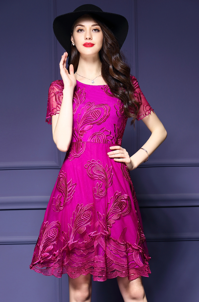 三际2016夏装新款高端网纱刺绣连衣裙 酒红色