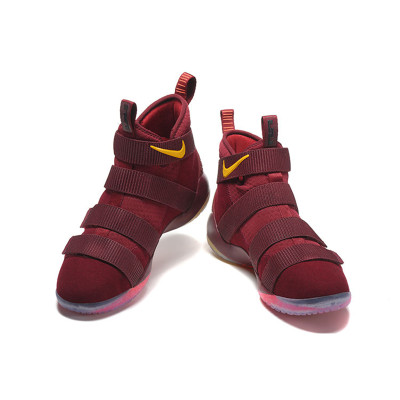 NIKE\/耐克男鞋 男子运动鞋 詹姆斯士兵11代高